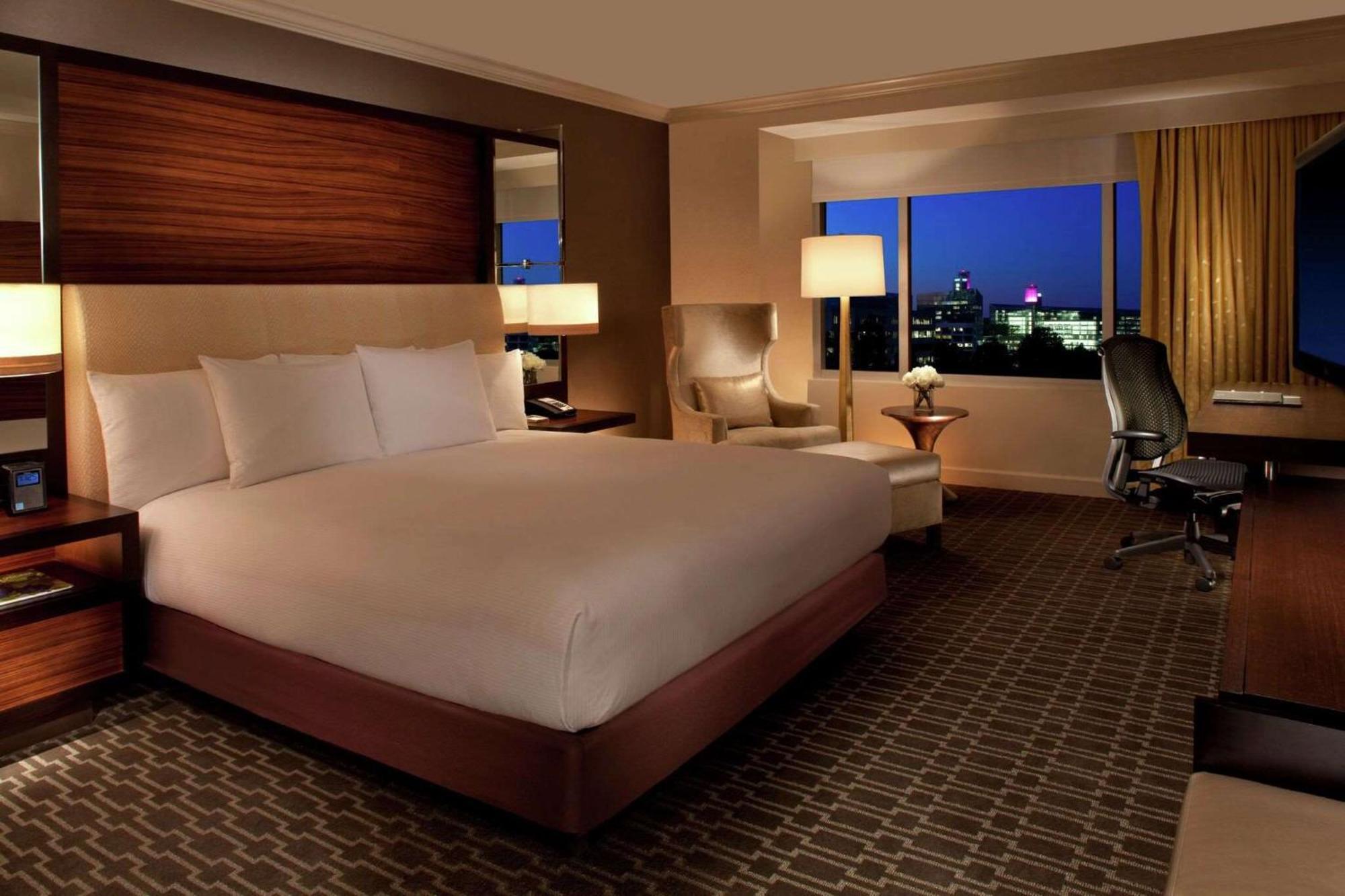 Hotel Hilton Mclean Tysons Corner Zewnętrze zdjęcie